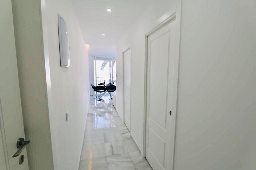 Appartamento First Line Puerto Banus Harbour, 3 Bedroom Luxury Apartment,